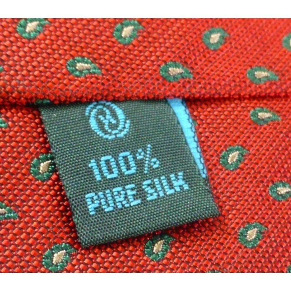 Vakko Mens Red & Green Paisley Silk Tie